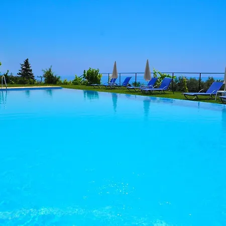 Escape Studio Apartments, Swimming Pool - Beach Pelekas