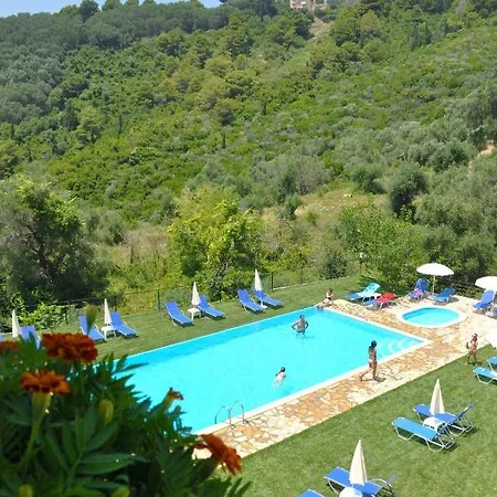 Escape Studio Apartments, Swimming Pool - Beach Apartament *