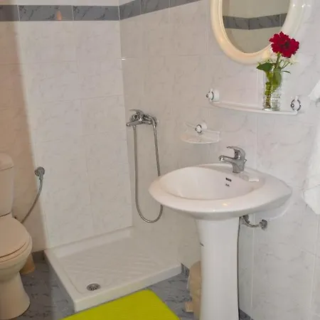 Escape Studio Apartments, Swimming Pool - Beach *