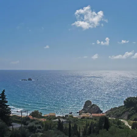 Escape Studio Apartments, Swimming Pool - Beach *